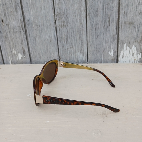 Marc New York Sunglasses Women Polarized Tortoise Wrap Shield Shades - Picture 8 of 8